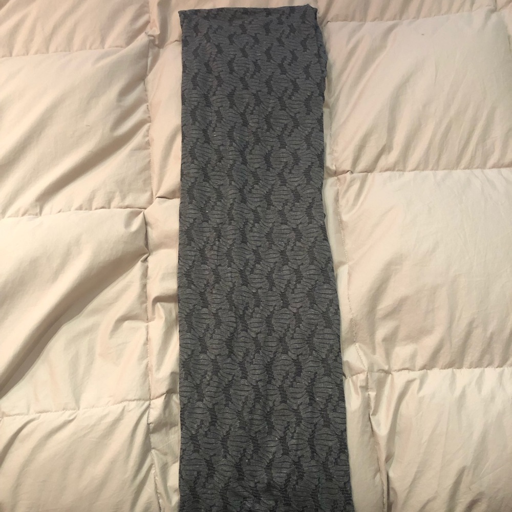 NWOT SholdIt Infinity Scarf